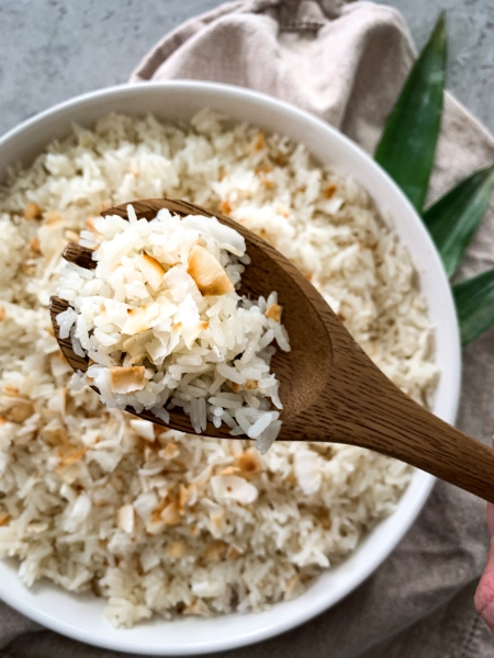 Easy Coconut Rice Recipe (Made in a Rice Cooker)